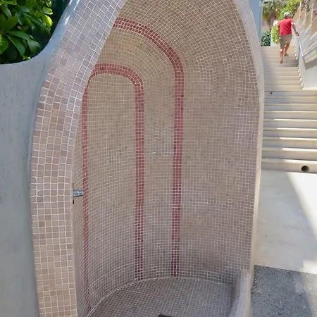Bahia Mar *